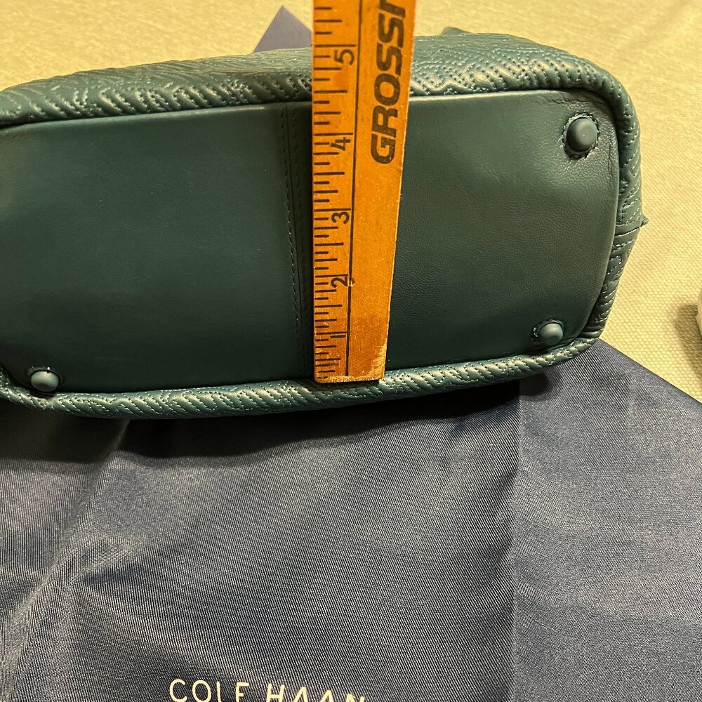 COLE HAAN SMALL BUCKET BAG WITH CROSSBODY STRAP NWT - Picture 9 of 9